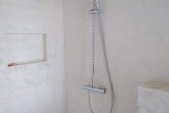 d08